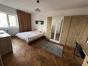 Inchiriez apart.1camera Str.Bucuresti