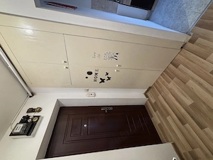 Inchiriez apart.1camera Str.Bucuresti - imagine 6
