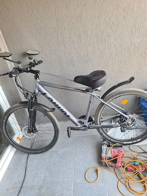 Bicicleta MTB Asistata Electric cu Roti de 26", Motor 250W, echipare Shimano, Frane Disc