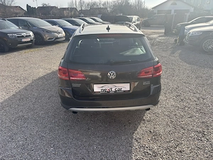 Volkswagen Passat Alltrack 4x4, Highline 2012 - imagine 6