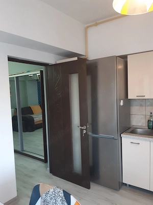Inchiriez apartament 2 camere, etaj 2, zona Campus. - imagine 7