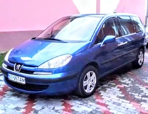 dezmembrez Peugeot 807 ,2.2 hdi - imagine 2