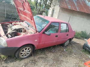 Dezmembrez dacia solenza 