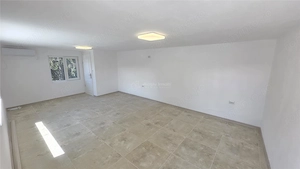 Oravita, Spatiu Comercial, Zona Piata, Usor Negociabil - imagine 12
