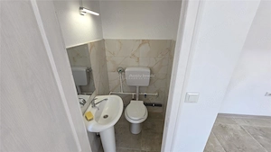 Oravita, Spatiu Comercial, Zona Piata, Usor Negociabil - imagine 9