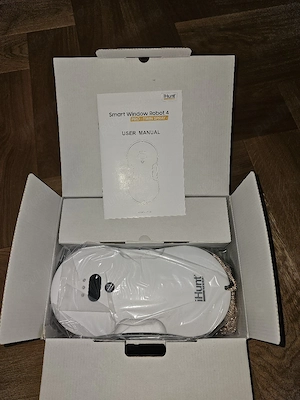 Robot curățare geamuri iHunt Smart Window Robot 4 PRO Twin Spray, nou în cutie
