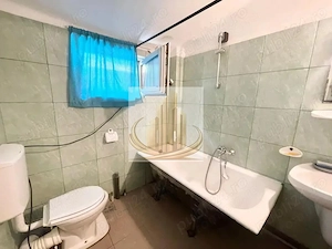 Casa de vanzare 3 apartamente zona Lipovei - imagine 2
