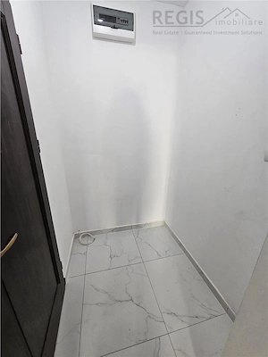Vanzare spatiu comercial in cartierul Tractorul – 2 studiouri independente - imagine 15