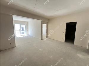 Apartament intabulat de 2 camere cu balcon boxa in zona Pictor Brana - imagine 3