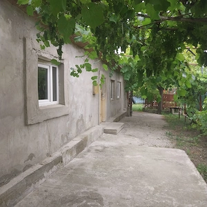 vlnd casa cu 3 camerr bucatarie ln satul spataru - imagine 4