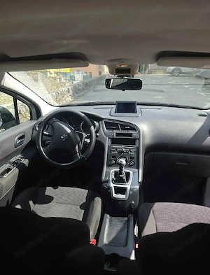 2009 Peugeot 5008 - imagine 2