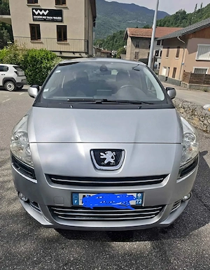 2009 Peugeot 5008 - imagine 4
