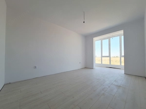 Aproape de uzina de apa. Etaj 1. Spatios, 78 mp utili. 2 balcoane. 