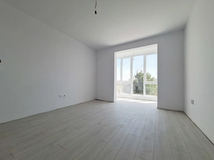 Aproape de uzina de apa. Etaj 1. Spatios, 78 mp utili. 2 balcoane.  - imagine 10