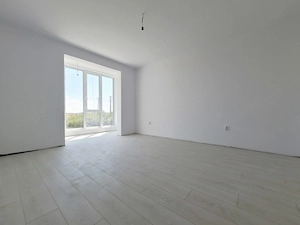Aproape de uzina de apa. Etaj 1. Spatios, 78 mp utili. 2 balcoane.  - imagine 9