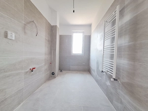 Aproape de uzina de apa. Etaj 1. Spatios, 78 mp utili. 2 balcoane.  - imagine 11