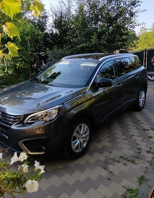 Peugeot 5008   An 2018 - imagine 4