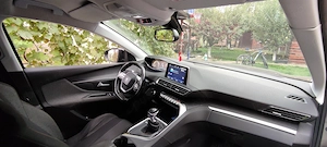 Peugeot 5008   An 2018 - imagine 10
