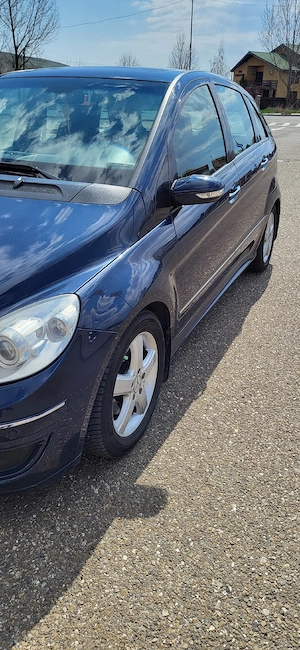 vând sau schimb Mercedes b class  - imagine 5