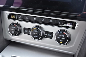 Volkswagen Passat b8  - imagine 7
