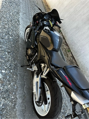 Honda CBR600rr 2005 - imagine 4