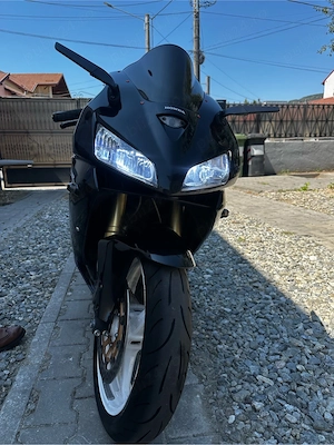 Honda CBR600rr 2005 - imagine 2
