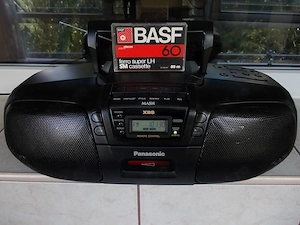 Radio Panasonic Rx-Ds25 casetofon cd telecomanda,boombox servisat Singapore