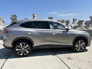 MG hybrid Exclusive - imagine 4