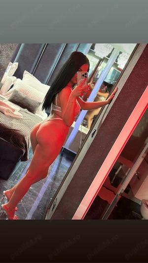 Show web și apoi întâlniri sms Whapp poze reale 
