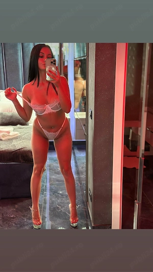 Show web și apoi întâlniri sms Whapp poze reale 
