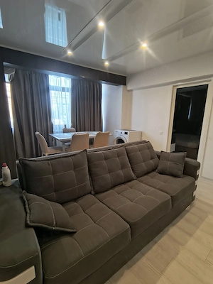 De închiriat apartament două camere decomandat zona Centru - imagine 2