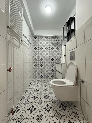 Costin Georgian-metrou | garsoniera | moderna | zona linistita  - imagine 7