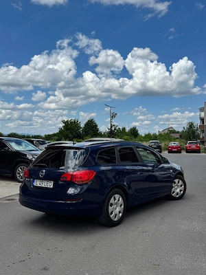 De vânzare Opel astra J sport tourier  - imagine 5