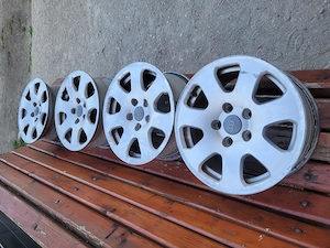 Vânzare set 5 jenti aluminiu  15 Audi A4B6  200 lei/buc
