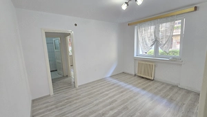 Vand apartament 2 camere in Deva, zona I. Traian, parter, semidecomandat, suprafata utila 47 mp,  - imagine 2