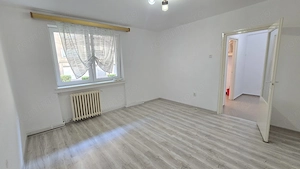 Vand apartament 2 camere in Deva, zona I. Traian, parter, semidecomandat, suprafata utila 47 mp, 
