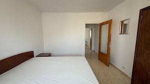 Închiriere apartament 3 camere   70 mp   Dristor, la 1 minut de metrou - imagine 7