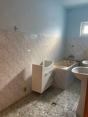De vanzare casa 6 camere Marghita ,Bihor - imagine 7