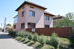 De vanzare casa 6 camere Marghita ,Bihor - imagine 2