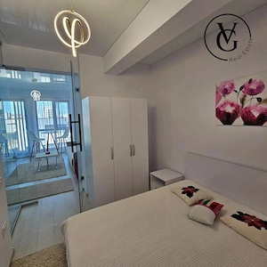 Studio modern cu dormitor separat- zona Campus - parcare inclusa - imagine 4