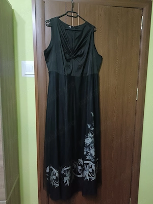 Rochie elegantă din tiul 
