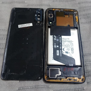 Samsung Galaxy A70 defect pornire - imagine 3