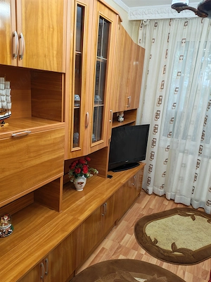 Inchiriez apartament 4 camere rahova - imagine 3