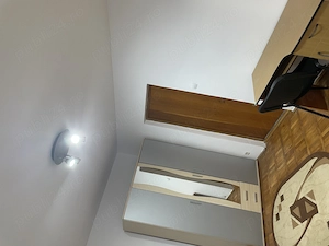 Proprietar, inchiriez apartament doua camere renovat - imagine 9