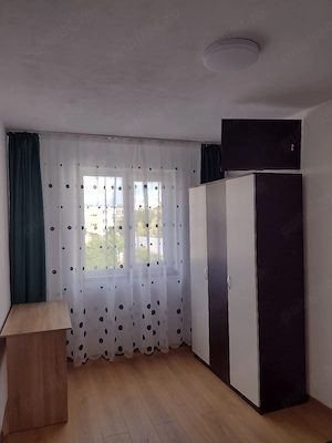proprietar Închiriez apartament 