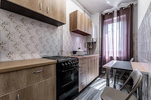 Apartament cu 1 cameră, balcon închis și boxă pe str. Carol Davila - imagine 4