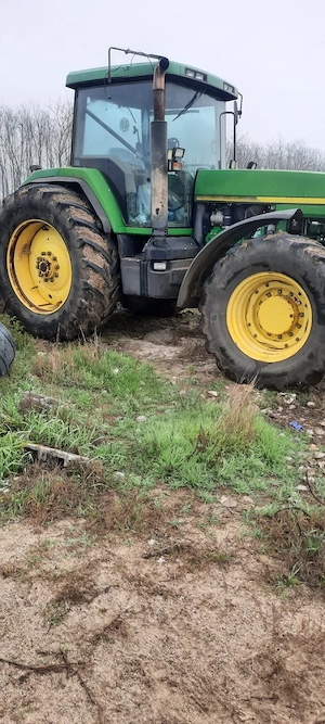 Tractor John Deere  - imagine 5