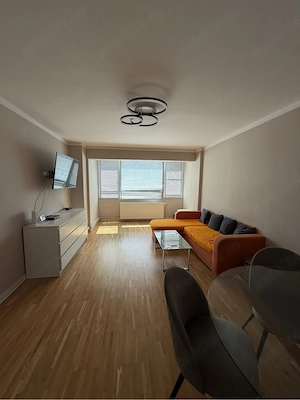 Apartament cu 3 camere de închiriat zona Spitalul Județean Stadion