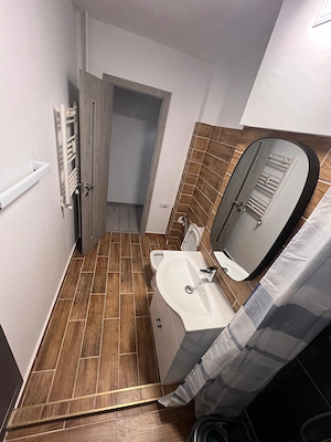 Apartament 2 camere, renovat, 57 mp, la 6 minute de metrou   Bd. 1 Decembrie 1918 - imagine 9