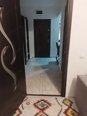 Se vinde apartament recent renovat. - imagine 4